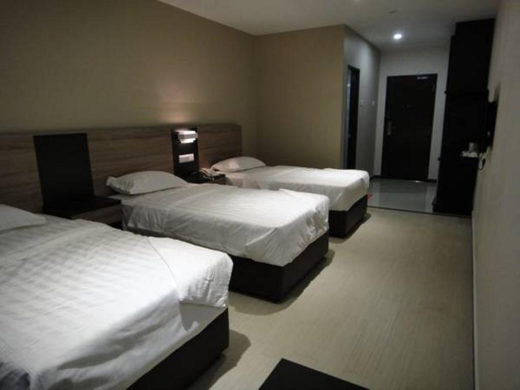 Galaxy Hotel Simpang Ampat  Room photo