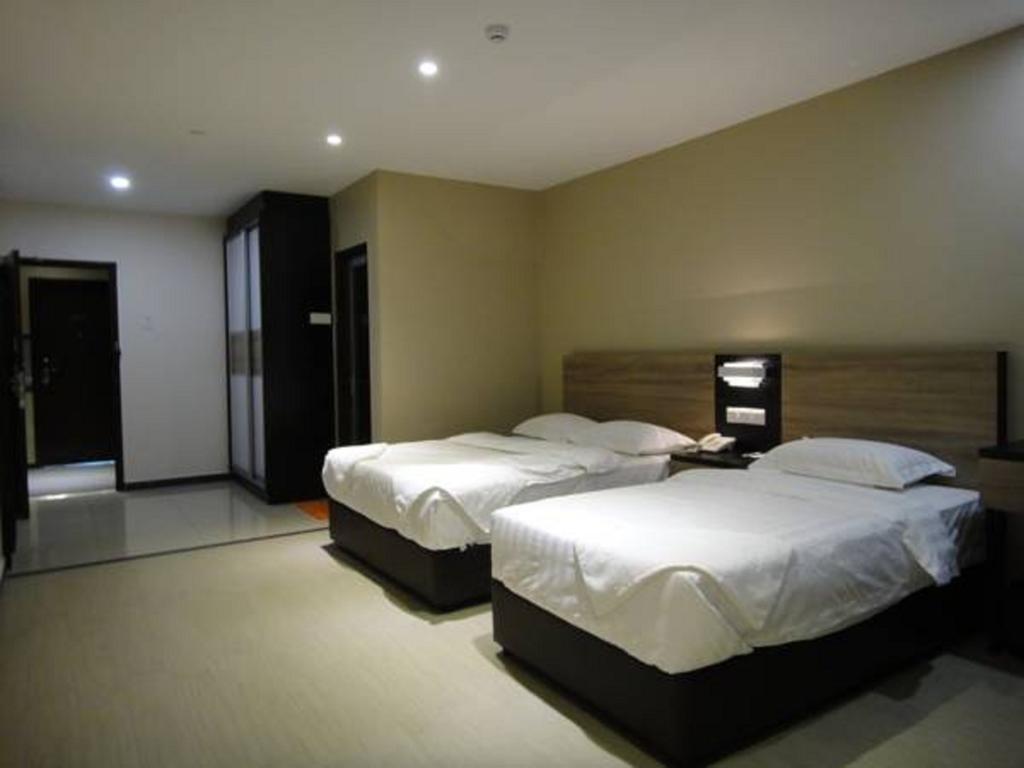 Galaxy Hotel Simpang Ampat  Room photo