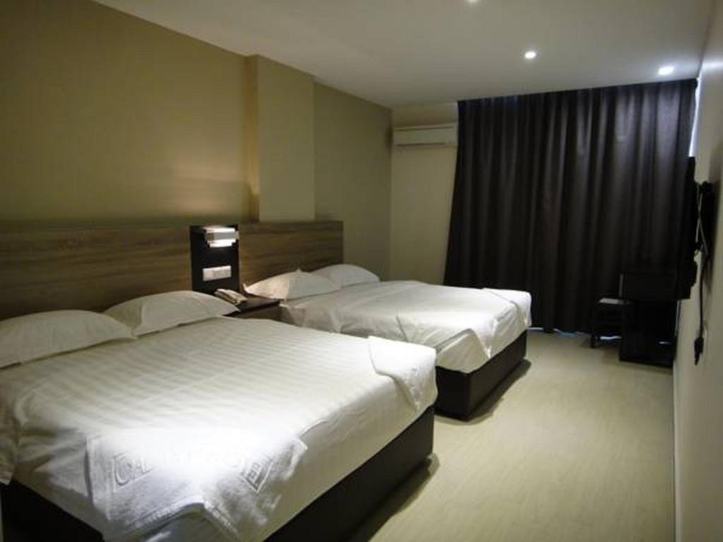 Galaxy Hotel Simpang Ampat  Room photo