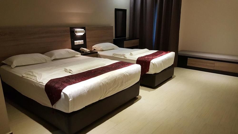 Galaxy Hotel Simpang Ampat  Exterior photo